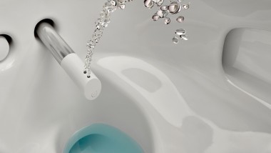 Vas WC cu funcţia de bideu inclusă Geberit AquaClean cu duză de duş