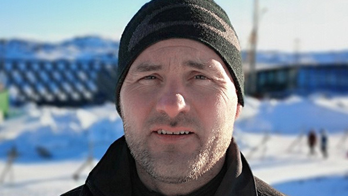 Jesper Bredahl, coproprietar al companiei de instalații sanitare și electrice VVS og El Firmaet A/S din Ilulissat (© Adam Mørk)